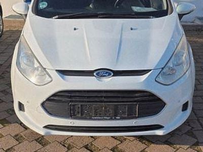 Weiß Gebraucht 2014 Ford B-MAX SYNC Edition Van / Kleinbus | 3.899 € (Fairer Preis)
