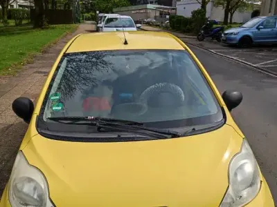 Gebraucht Peugeot 107 Filou 68 PS (50 kW) 2005 Gelb Kleinwagen