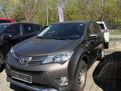 Usata Toyota RAV4 Edition 150 CV (110 kW) 2015 Marrone SUV