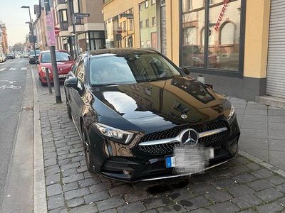 Gebraucht Mercedes A180 AMG 163 PS (119 kW) 2019 Schwarz Limousine