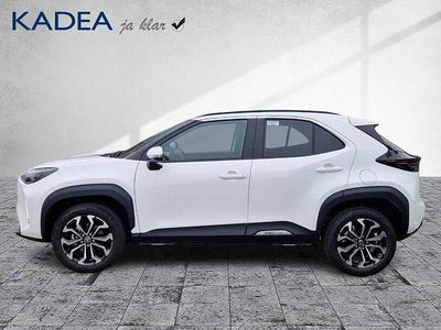 Neu Toyota Yaris Hybrid 131 PS (96 kW) 2025 Super white 2 Kleinwagen