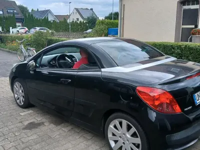 Gebraucht Peugeot 207 CC 2008 Schwarz Cabrio