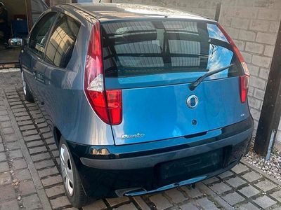 Usata Fiat Punto 2004 Blu Utilitaria