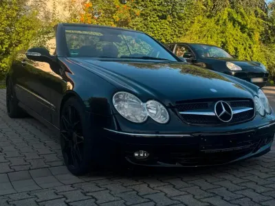 Gebraucht Mercedes CLK200 Avantgarde 184 PS (135 kW) 2009 Schwarz Cabrio