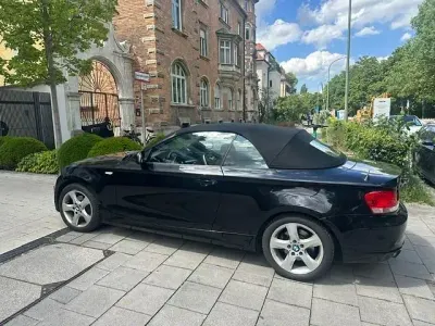 Gebraucht BMW 120 Cabriolet Sport Line 170 PS (125 kW) 2010 Schwarz Cabrio