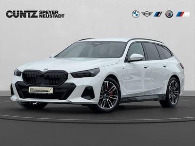 Gebraucht BMW 540 M Sport 286 PS (210 kW) 2025 Alpinweiß uni Kombi