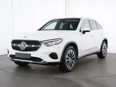 Gebraucht Mercedes GLC200 Avantgarde 204 PS (150 kW) 2025 Weiß SUV