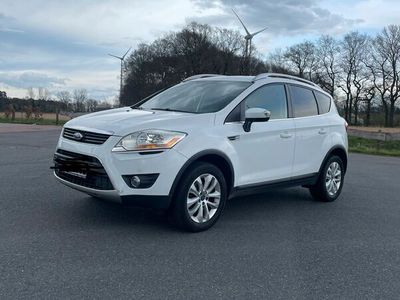 gebraucht Ford Kuga in weiß