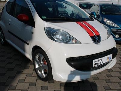 Usata Peugeot 107 Filou 68 CV (50 kW) 2009 Bianco Utilitaria