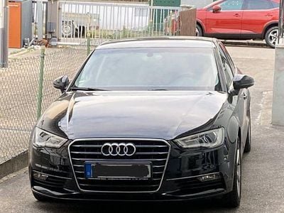 Gebraucht Audi A3 Ambiente 179 PS (131 kW) 2015 Schwarz Limousine