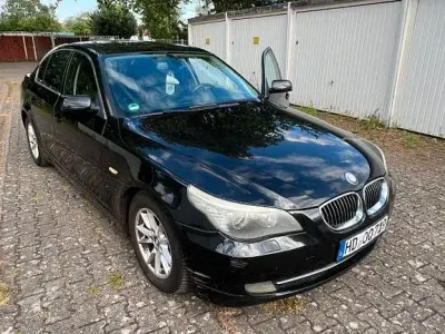 Gebraucht BMW 525 197 PS (144 kW) 2008 Schwarz Limousine