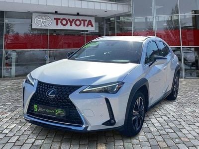 Gebraucht Lexus UX 184 PS (135 kW) 2023 Weiss SUV