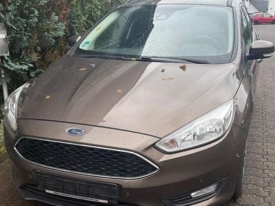 Gebraucht Ford Focus Business Edition 125 PS (91 kW) 2017 Braun Kombi