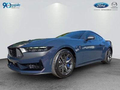 Blue ember metallic Neu 2025 Ford Mustang Fastback Coupé | 67.990 € (Fairer Preis)