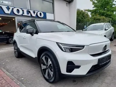 Gebraucht Volvo XC40 Plus 169 kW (231 PS) 2023 Weiß SUV