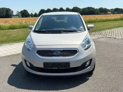 Gebraucht Kia Venga Spirit 125 PS (91 kW) 2010 Silber Kleinwagen