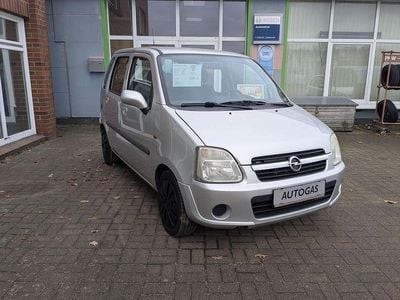 Silber Gebraucht 2006 Opel Agila Basis Kleinwagen | 1.990 € (Etwas zu teuer)