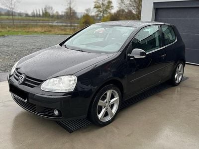 Gebraucht VW Golf V 90 PS (66 kW) 2004 Schwarz Kleinwagen