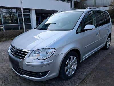 Second-hand VW Touran Highline 140 CP (102 kW) 2007 Gri Monovolum