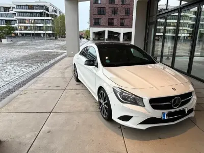 Gebraucht Mercedes CLA200 156 PS (114 kW) 2014 Weiß Limousine