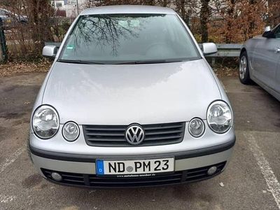 Silber Gebraucht 2002 VW Polo Kleinwagen | 2.200 € (Teuer)