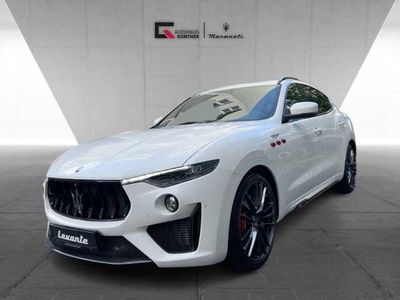 gebraucht Maserati Levante TROFEO MY23 V8 580PS AWD Bianco&Nero