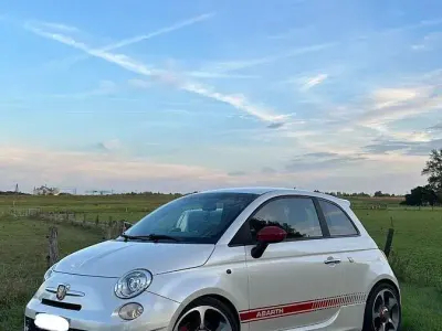 Gebraucht Abarth 500 135 PS (99 kW) 2008 Weiß Kleinwagen