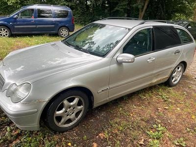 Mercedes C200
