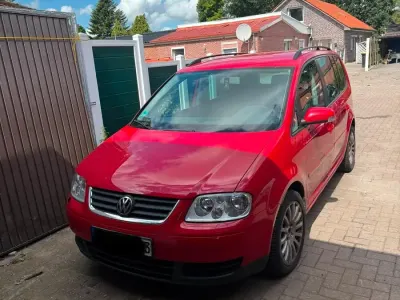Gebraucht VW Touran 140 PS (102 kW) 2006 Rot Van / Kleinbus