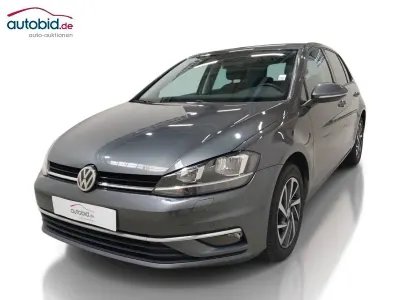 Gebraucht VW Golf VII Comfortline 110 PS (80 kW) 2018 Grau Limousine