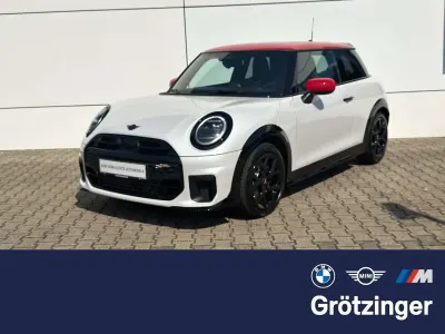 Gebraucht Mini John Cooper Works Coupé 156 PS (114 kW) 2024 Weiß Coupé