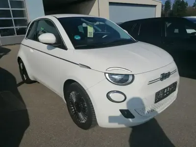 Gebraucht Fiat 500e 86 kW (118 PS) 2023 Weiß Kleinwagen