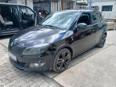 Gebraucht Skoda Fabia 105 PS (77 kW) 2013 Schwarz Kleinwagen