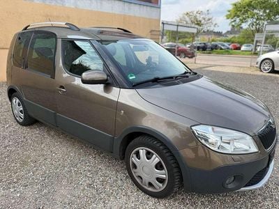 Usata Skoda Roomster Scout Plus Edition 105 CV (77 kW) 2012 Marrone Station wagon