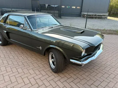Używany Ford V8 200 KM (147 kW) 1965 Zielony Coupe