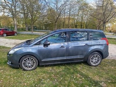 Usata Peugeot 5008 Business-Line 163 CV (119 kW) 2011 Grigio Monovolume