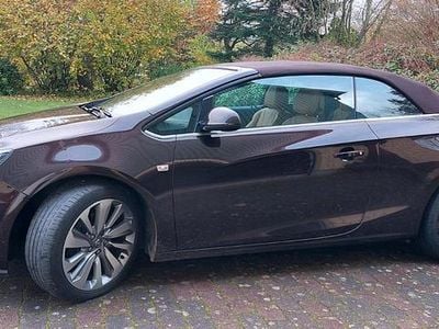 Usata Opel Cascada 140 CV (102 kW) 2014 Andere farben Cabrio