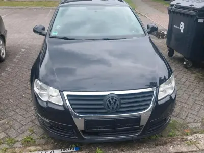 Gebraucht VW Passat R-line Edition 122 PS (89 kW) 2010 Schwarz Kombi
