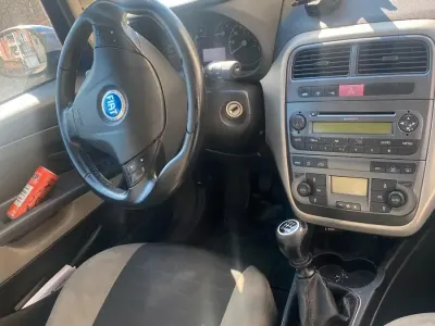 Usata Fiat Punto 65 CV (47 kW) 2006 Blu Utilitaria