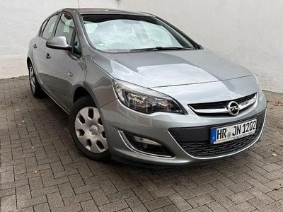 Usata Opel Astra Active 116 CV (85 kW) 2013 Argento Berlina