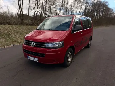 Gebraucht VW Multivan 140 PS (102 kW) 2010 Rot Van / Kleinbus