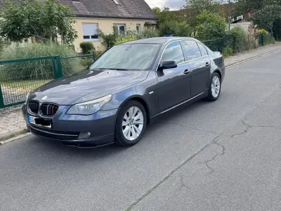Gebraucht BMW 520 177 PS (130 kW) 2008 Grau Limousine