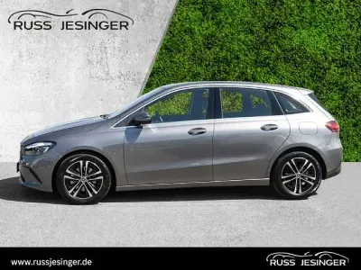 Gebraucht Mercedes B180 Progressive 136 PS (100 kW) 2025 Mountaingrau metallic Kleinwagen