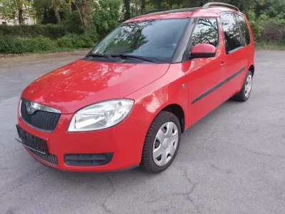 Gebraucht Skoda Roomster 70 PS (51 kW) 2009 Rot Van / Kleinbus