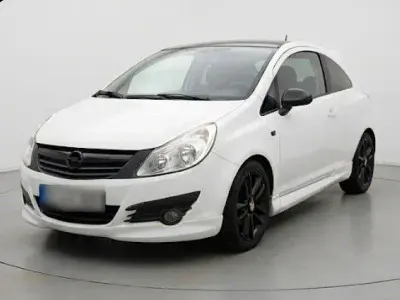 Używany Opel Corsa OPC 87 KM (63 kW) 2010 Srebrny Hatchback