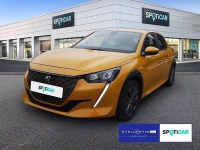 Gelb Gebraucht 2021 Peugeot e-208 Active Kleinwagen | 13.990 € (Guter Preis)