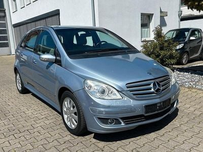 Usata Mercedes B200 193 CV (141 kW) 2005 Blu Monovolume