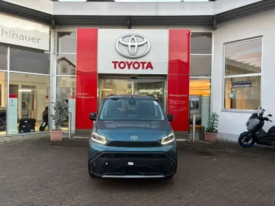 Begagnad Toyota Proace Verso City 100 kW (136 HK) 2025 Blå Kombi