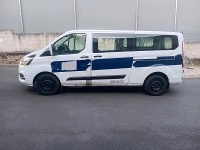 Gebraucht Ford Transit Tourneo 130 PS (95 kW) 2019 Weiß Van / Kleinbus