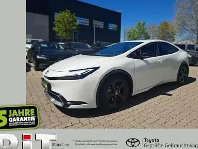 Używany Toyota Prius Executive 223 KM (164 kW) 2023 Biały Hatchback